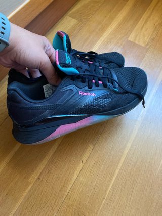 Zapatillas Reebok Negras y Rosas