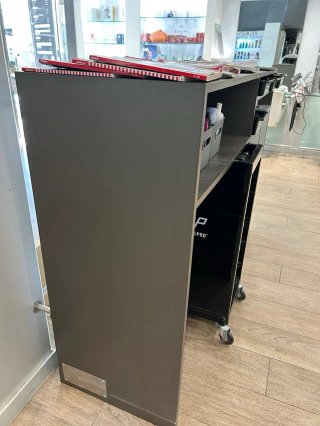 Mostrador Vitrina Peluquería GHD LED