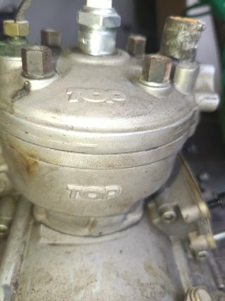 Motor AM6