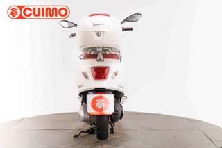 VESPA PRIMAVERA 125