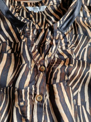 Blusa sin mangas estampado cebra