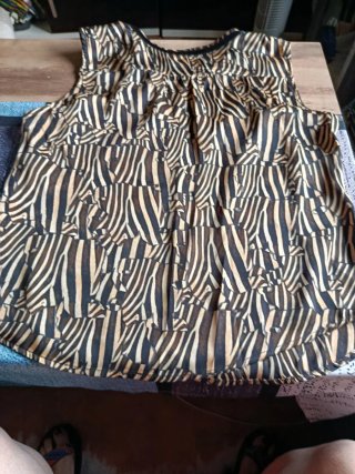 Blusa sin mangas estampado cebra