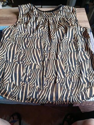 Blusa sin mangas estampado cebra