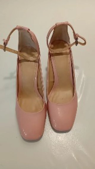 Zapatos tacón rosa charol T.37. Impecables.