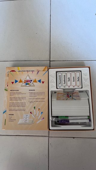 Just One juego de mesa