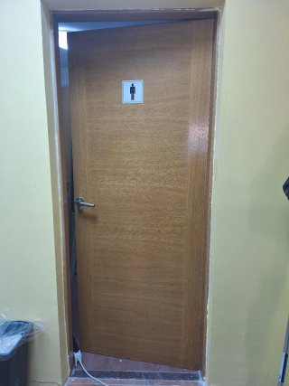 Puerta de madera