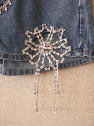 Top uncinetto e shorts in denim