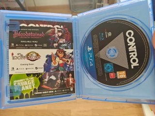 Pacchetto Control e Until Dawn PS4