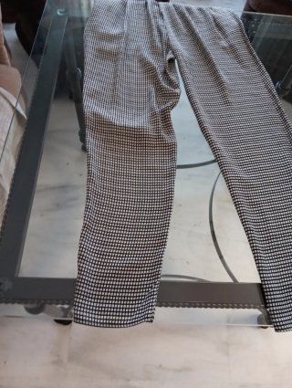 Pantalón de mujer cuadros blanco y negro