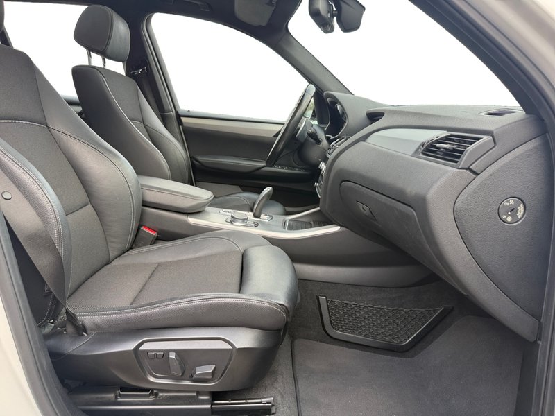 BMW X3 2016, foto 23