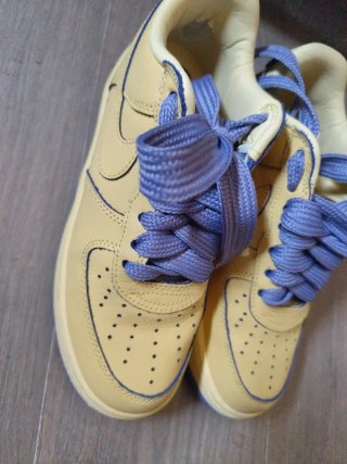 Zapatillas Nike Air Force 1 Amarillas y Moradas