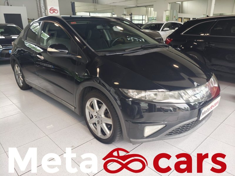 HONDA Civic 1.8 iVTEC Executive - foto 1