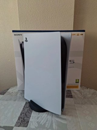 Pack PS5 con juegos y accesorios