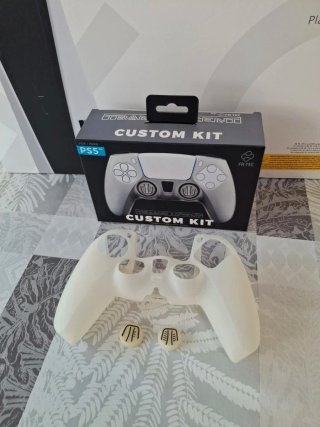 Pack PS5 con juegos y accesorios