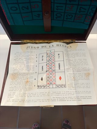 Caja de piel para juego de ruleta