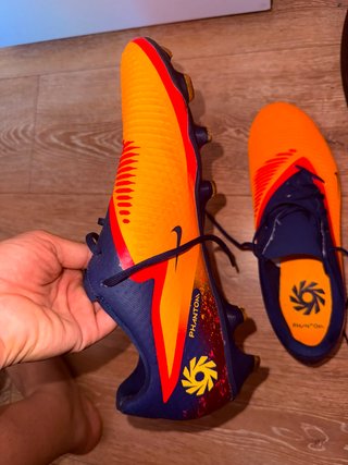 Botines de fútbol Nike Phantom