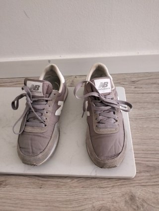 Zapatillas New Balance 720 Grises