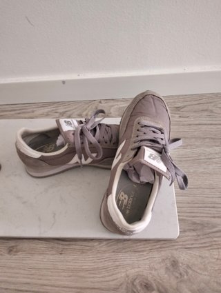 Zapatillas New Balance 720 Grises