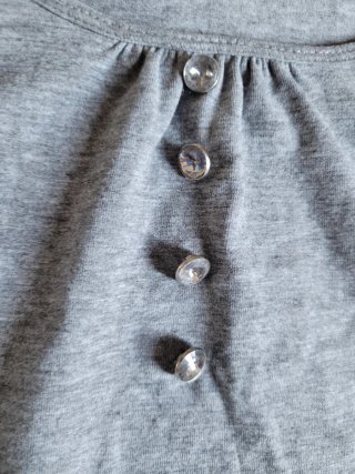 Maglietta Max Mara grigia con bottoni