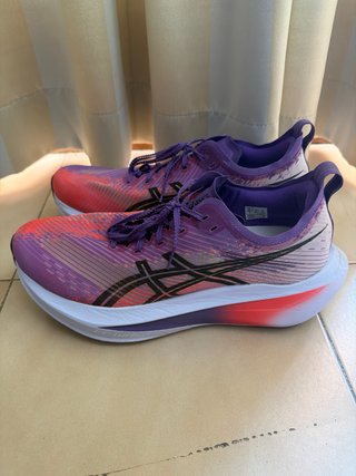 Asics Megablast Talla 44