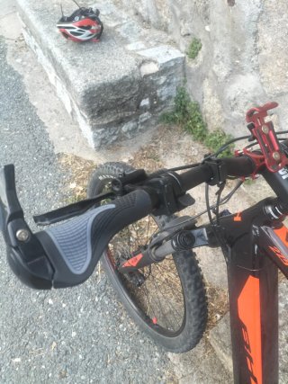 Bicicleta eléctrica BH ATOM