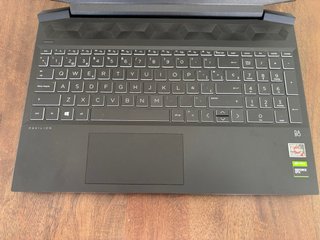 HP Pavilion Negro/Gris