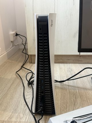 PlayStation 5 825GB + 2 Mandos