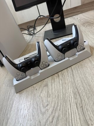 PlayStation 5 825GB + 2 Mandos