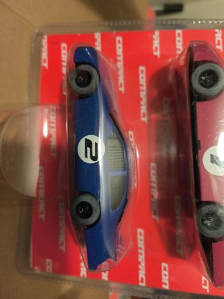 Scalextric Compact 1:43 - 2 Coches