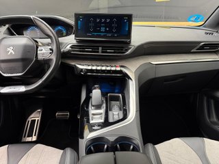 Peugeot 3008 Hybrid 300 e-EAT8 GT