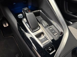 Peugeot 3008 Hybrid 300 e-EAT8 GT