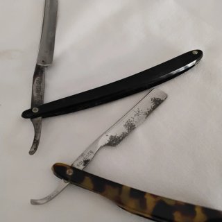 2 piccoli  Rasoi Vintage Tartarugato e Nero