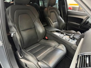 Volvo XC90 2.0 T8 AWD R-Design Auto