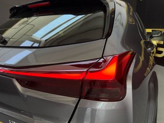 Lexus UX 2.0 250h Business Navigation