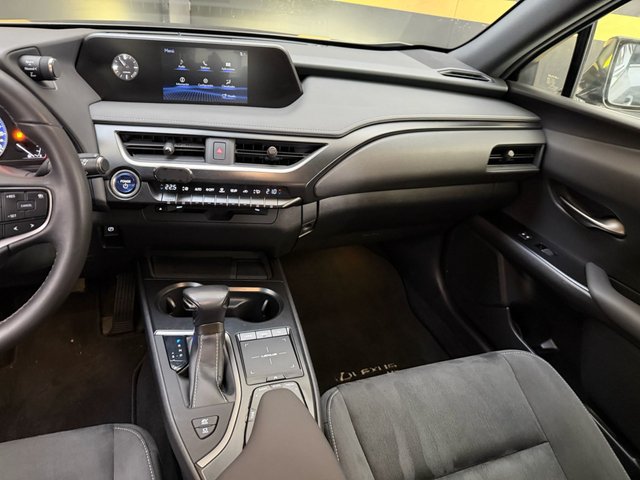 Lexus UX 2.0 250h Business Navigation