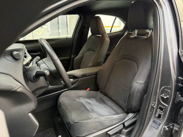 Lexus UX 2.0 250h Business Navigation