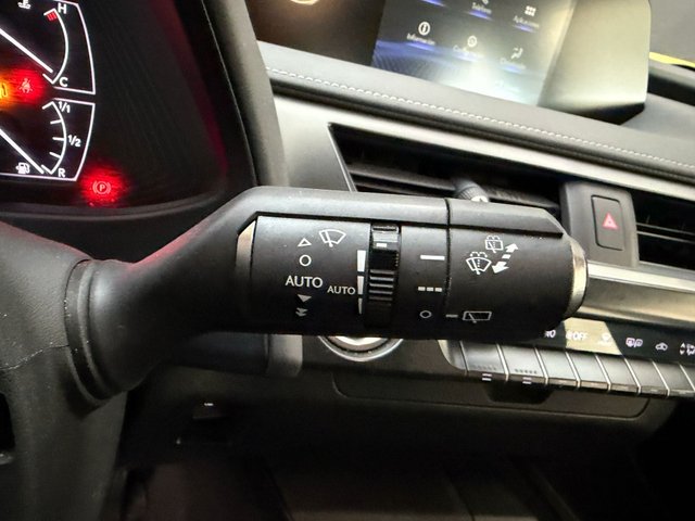Lexus UX 2.0 250h Business Navigation