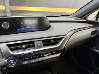 Lexus UX 2.0 250h Business Navigation