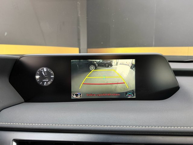 Lexus UX 2.0 250h Business Navigation