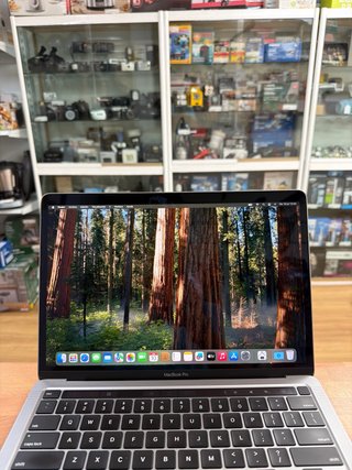 MacBook Pro M1 2020 13” 8GB 256GB SSD