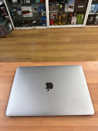MacBook Pro M1 2020 13” 8GB 256GB SSD