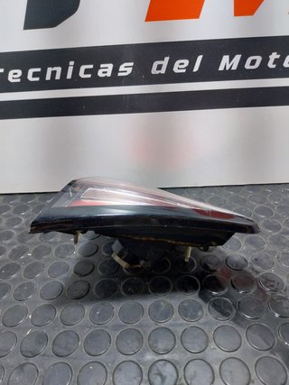 PILOTO TRASERO DERECHO FORD KUGA