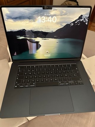 MacBook Air 15” M3 16GB RAM