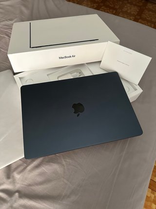 MacBook Air 15” M3 16GB RAM