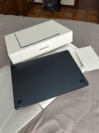MacBook Air 15” M3 16GB RAM