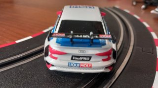 Scalextric Compact 1:43 LIQUI MOLY car