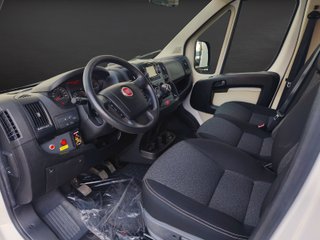 Caja Abierta con Pluma 7 Plazas FIAT Ducato DC 2.3