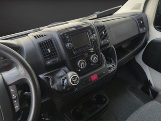 Caja Abierta con Pluma 7 Plazas FIAT Ducato DC 2.3