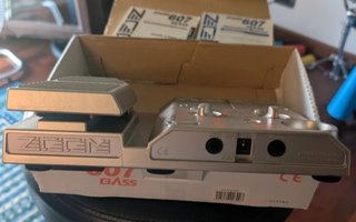 Zoom 607 Bass - Pedale Effetti per Basso