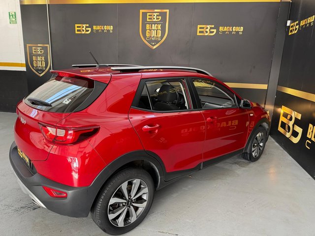 Kia Stonic 1.0 T-GDi 74kW (100CV) MHEV iMT Concept